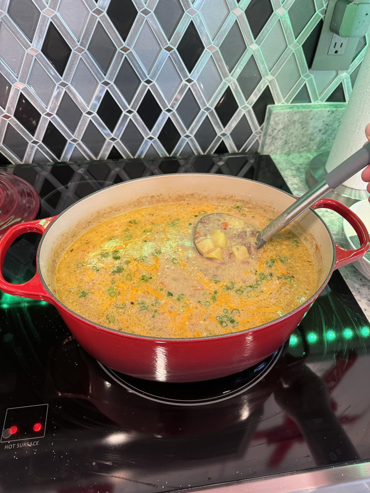 Le Creuset Enameled Cast Iron Signature Oval Dutch Oven, 9.5 qt., Cerise customer photo 2