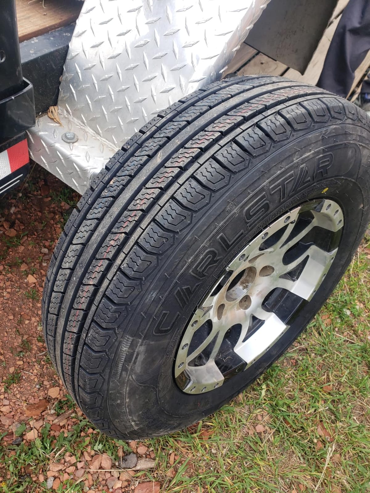 Carlisle Radial Trail HD Trailer Tire-ST205/75R15 107M 8-ply customer photo 1
