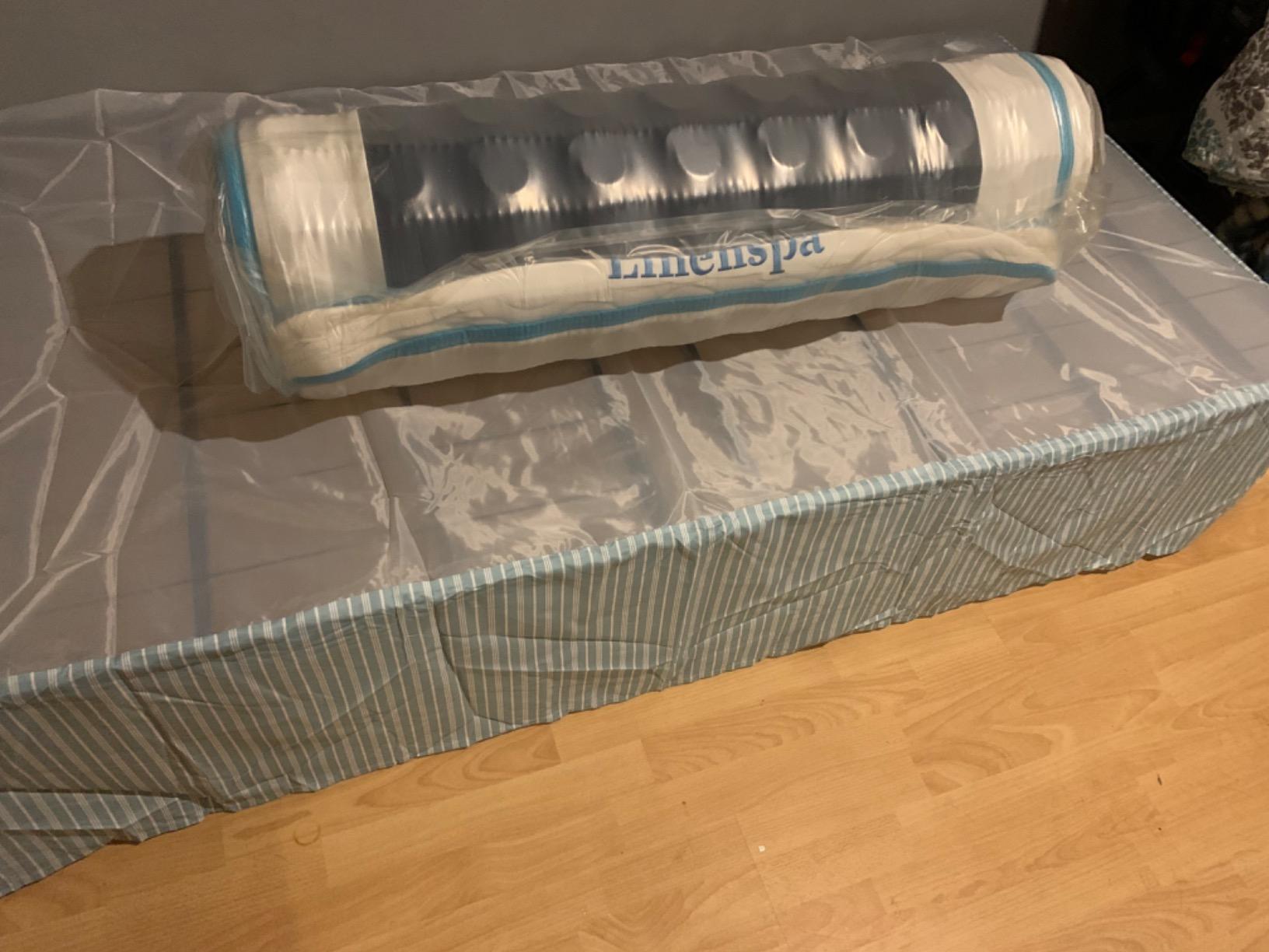 Linenspa 8 Inch Hybrid Mattress - Twin - Bed in a Box customer photo 2