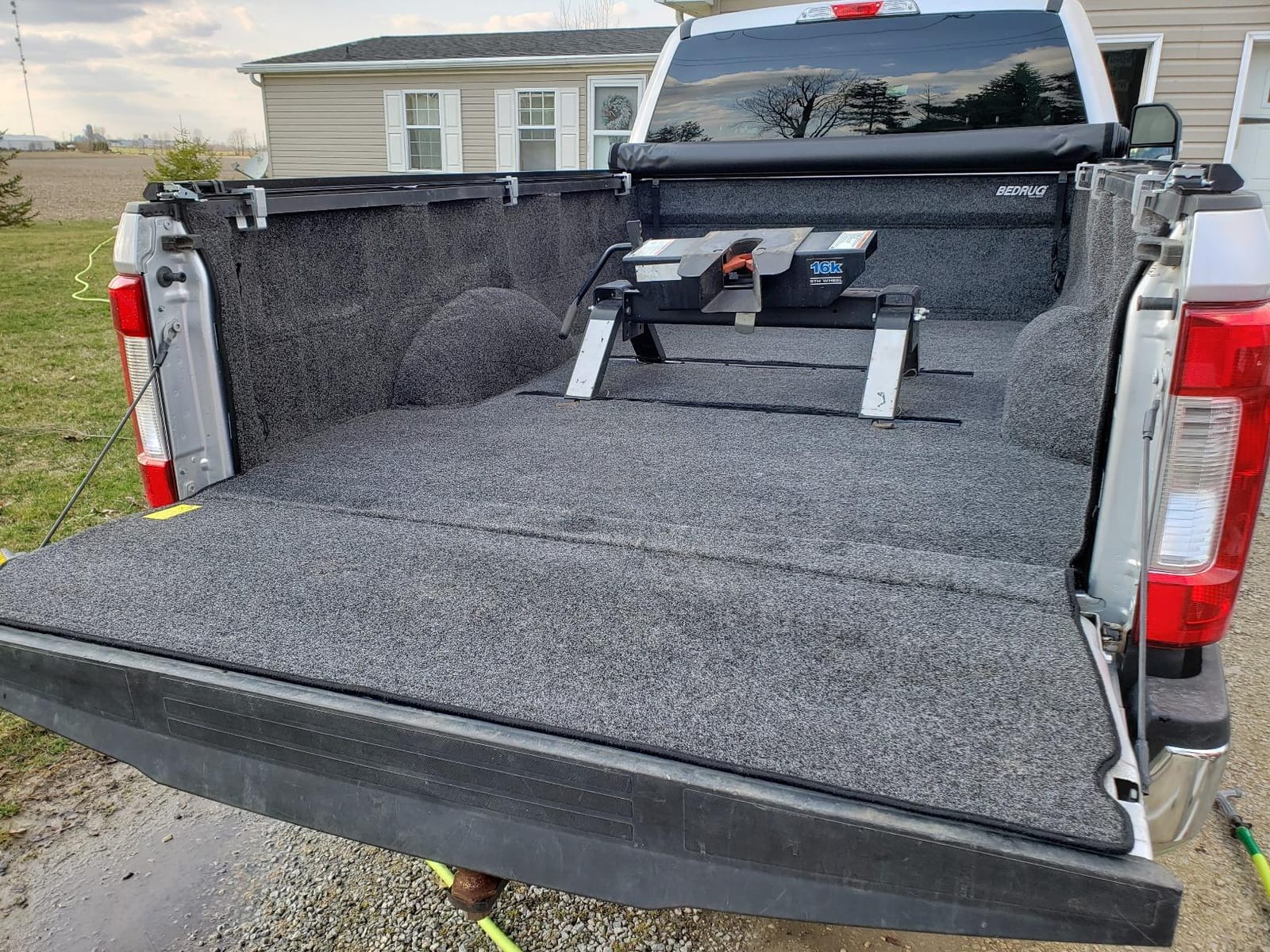 Reese 50074-58 Fifth Wheel Hitch Mounting System Custom Install Kit, Compatible with Select Ford F-250 Super Duty, F-350 Super Duty customer photo 1