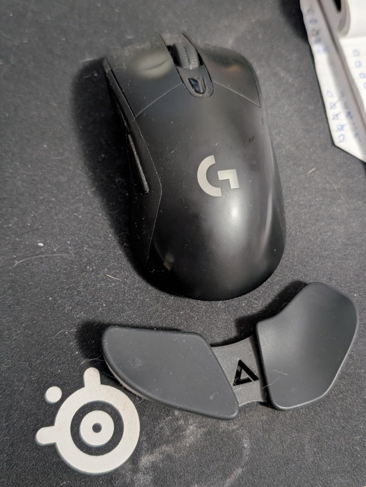 Logitech G703 Lightspeed Wireless Gaming Mouse, 12000 DPI, RGB, Lightweight, 6 Programmable Buttons, On-Board Memory, Long Battery Life, PC/Mac - Black customer photo 1