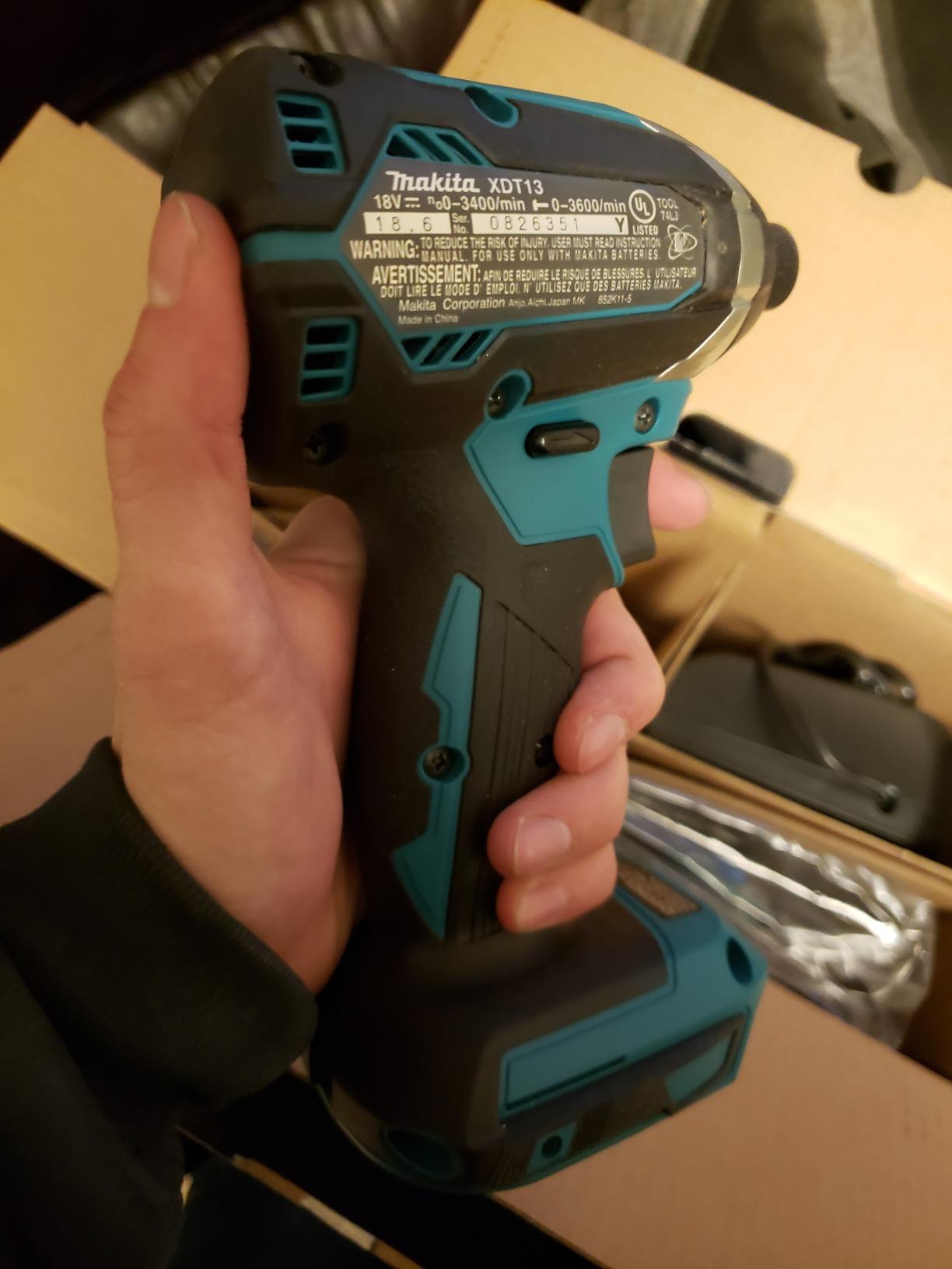 Makita XDT131 18V LXT® Lithium-Ion Brushless Cordless Impact Driver Kit (3.0Ah) customer photo 2