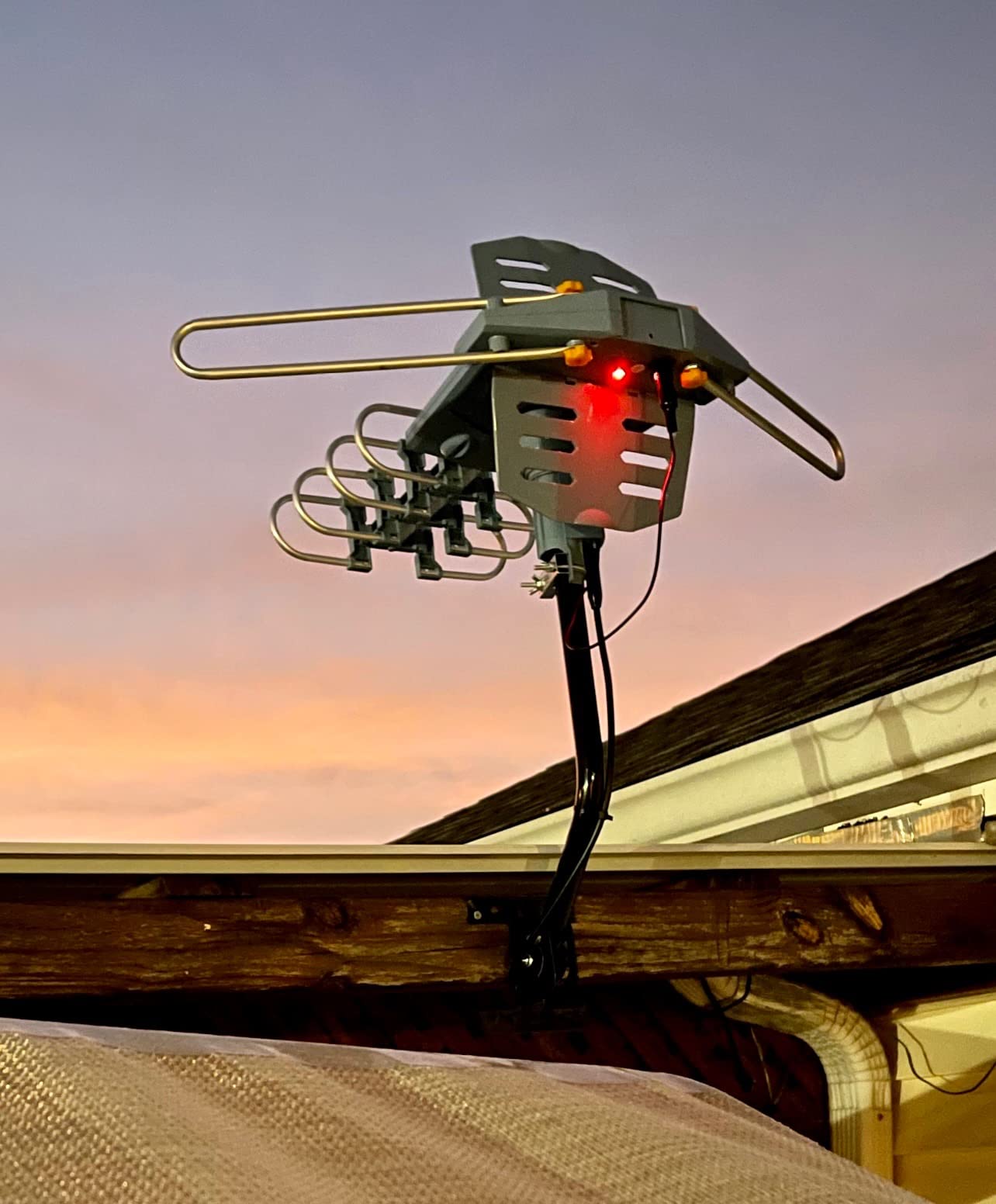 Amplified Digital Outdoor HDTV Antenna 150 Miles Long Range - 360 Degree Rotation Infrared Control - Tools Free Installation - Support 2 TVs customer photo 2
