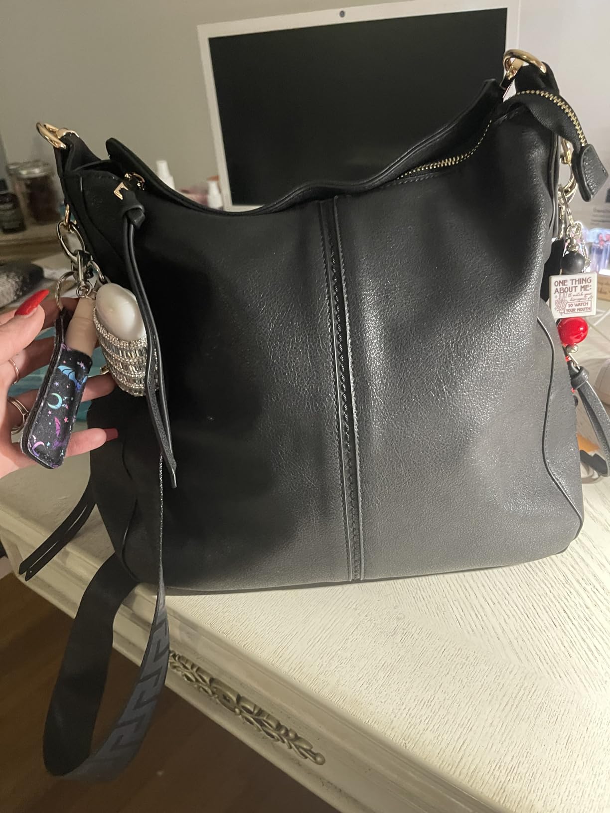 Realer Hobo Crossbody customer photo 2