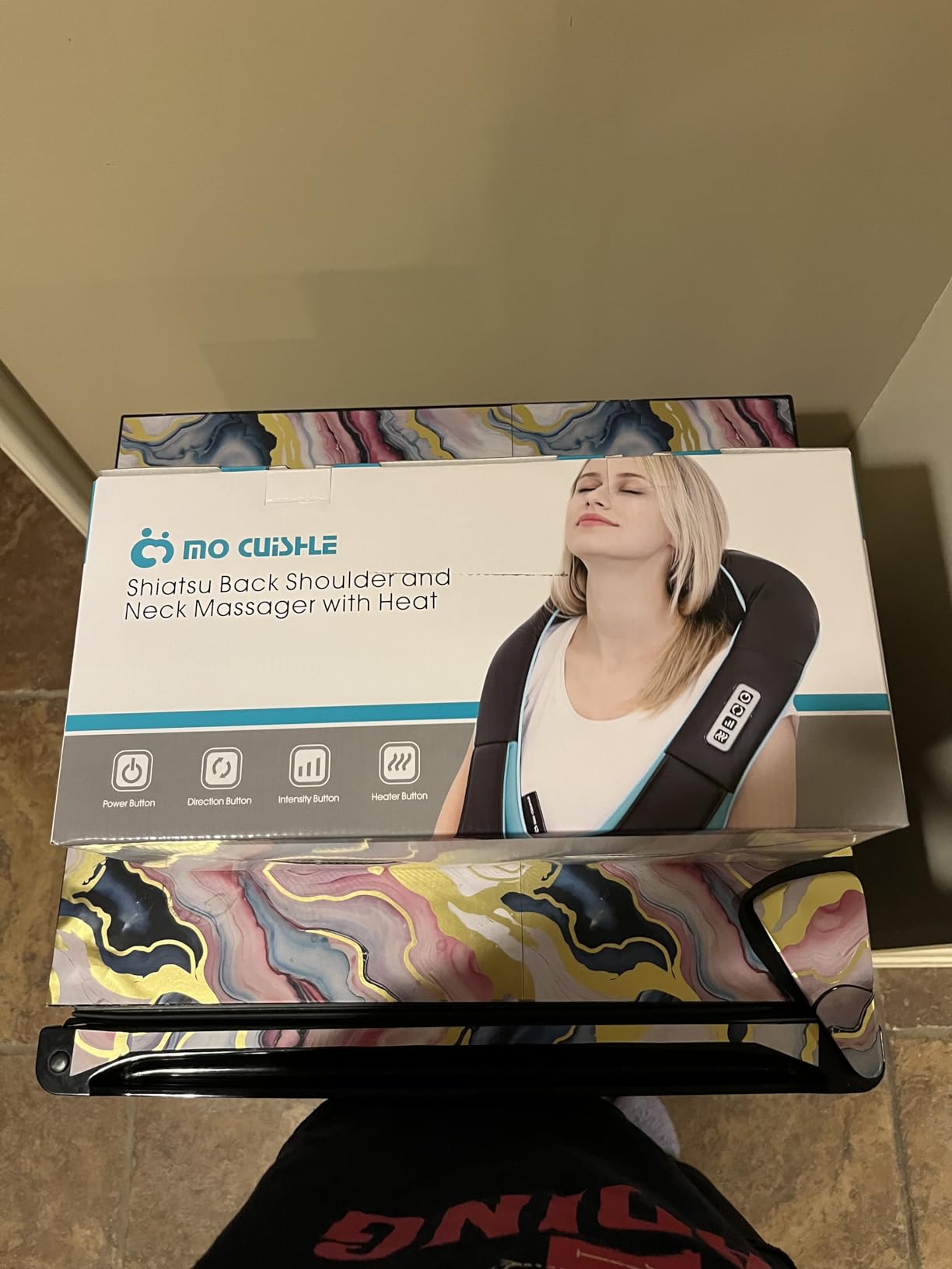 Mo Cuishle Shiatsu Back Neck & Shoulder Massager with Heat, Gifts (Black) customer photo 2