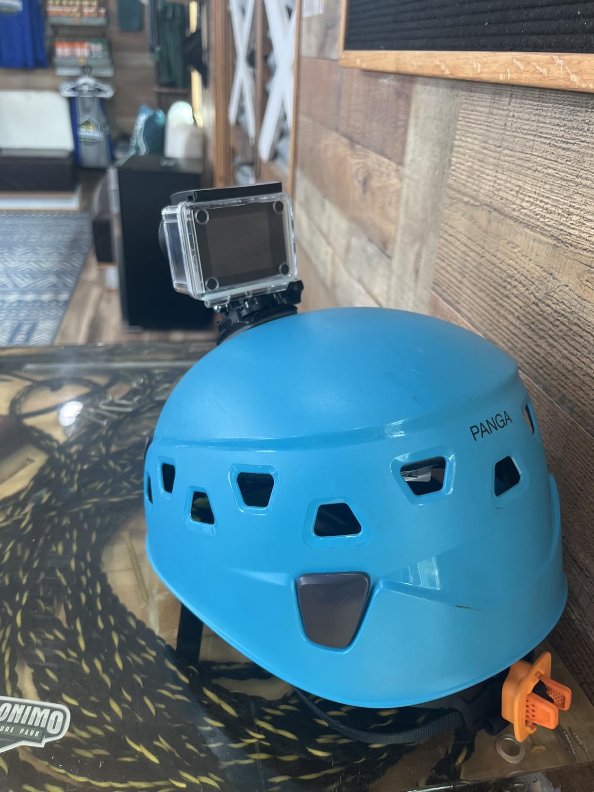 Apexcam M80 AIR 4K 60FPS 64MP EIS WiFi Action Camera Waterproof Underwater Camera 40M Sport Camera 2.0'LCD 2.4G Remote Control 2X1350mAh Batteries and Multiple accessorie customer photo 2