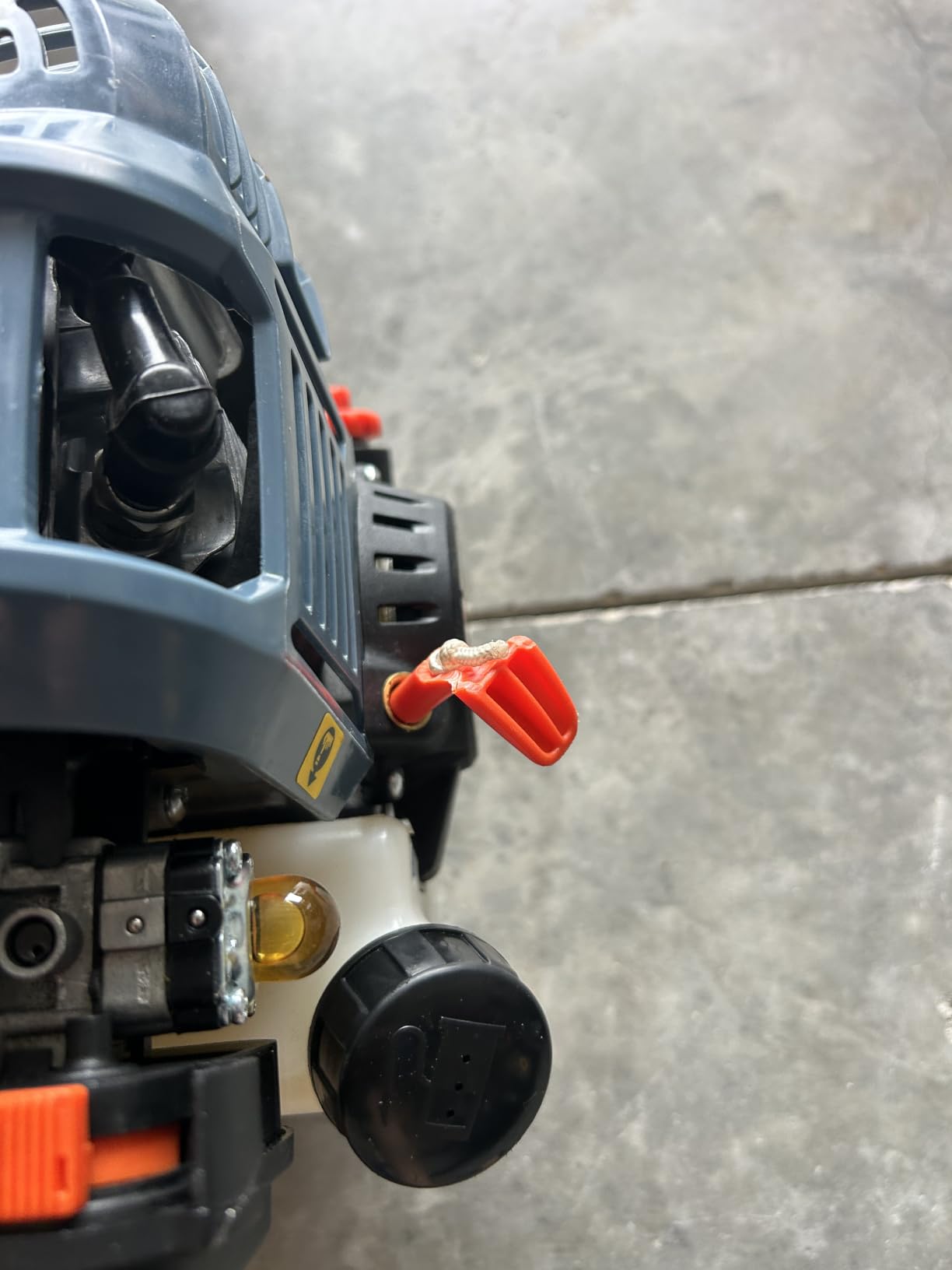 SENIX 4QL 26.5cc 4-Cycle Handheld Gas Leaf Blower, Up to 410 CFM & 125 MPH customer photo 1