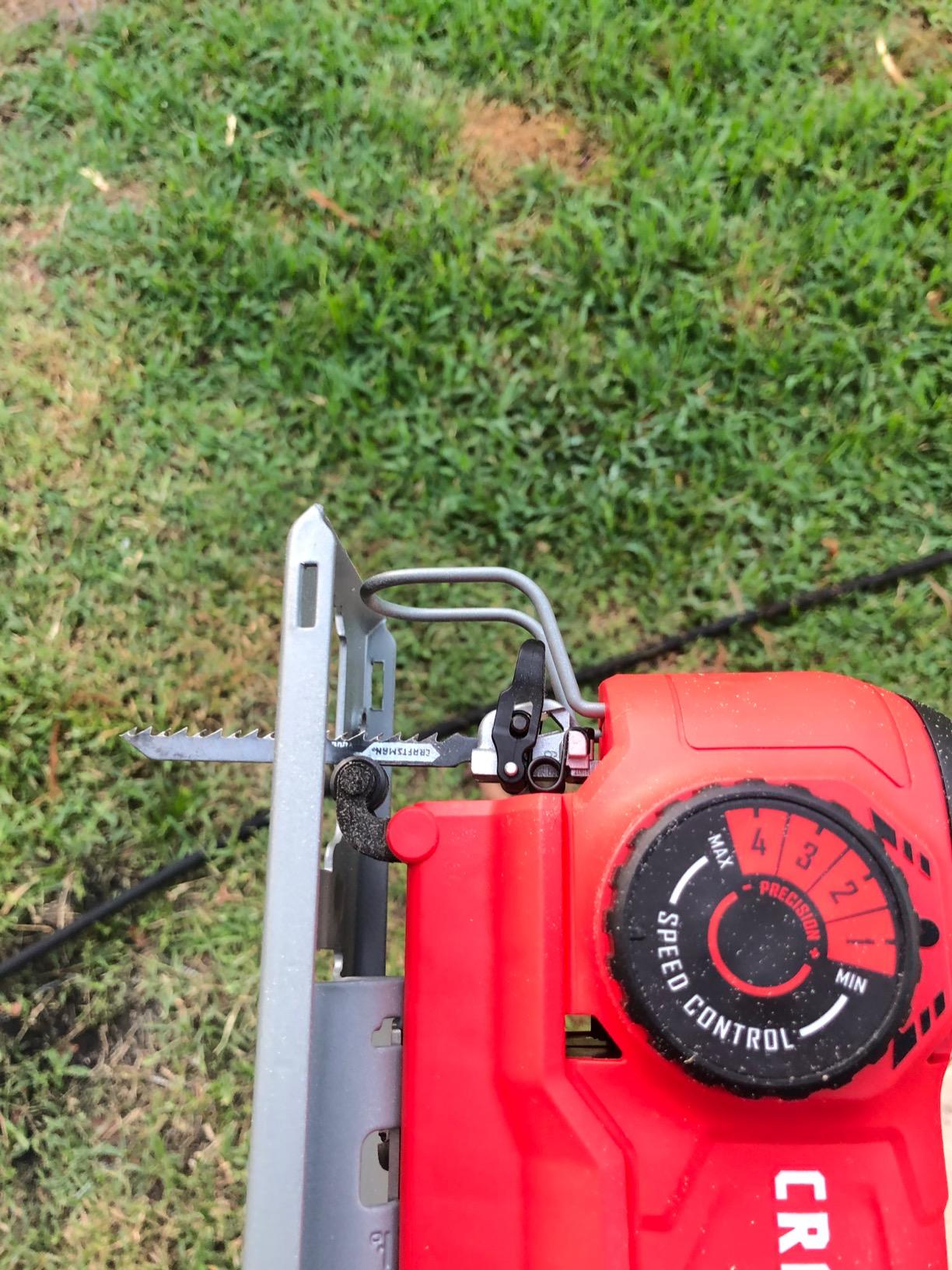 CRAFTSMAN Jig Saw, 4 Orbital Settings, Up to 3,000 SPM, 5 Amp, Corded (CMES610) customer photo 1