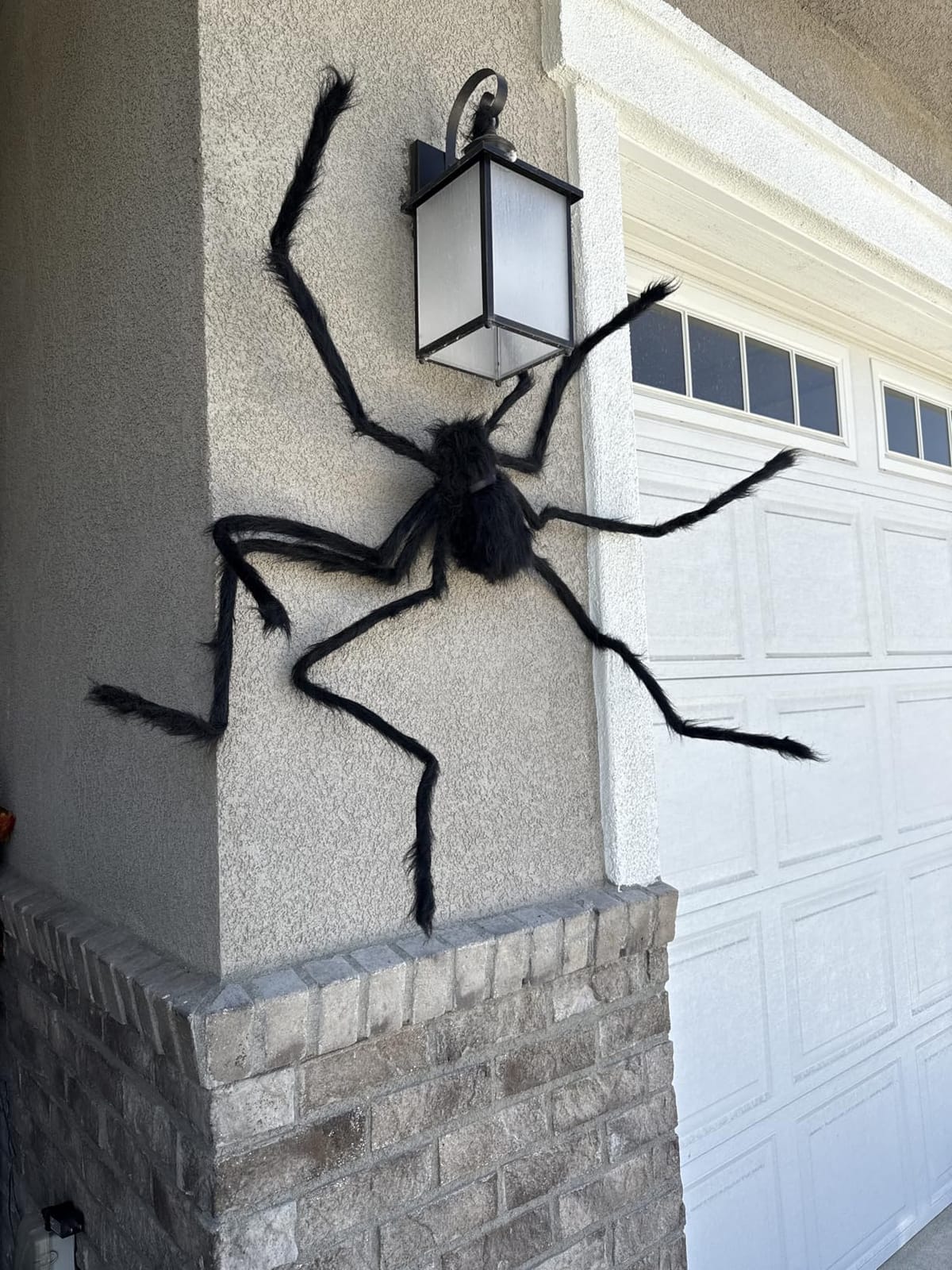 JOYIN 2 Pack 5 Ft Halloween Outdoor Decorations Hairy Black Spider, Scary Giant Spider, Fake Large Haunted House Props, Halloween Yard Lawn Decorations Party Indoor Decor customer photo 2
