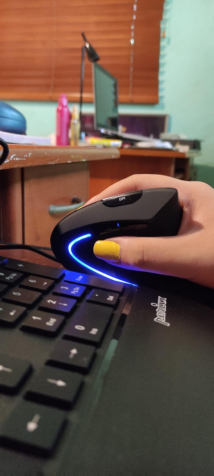 Perixx Periduo-505, Wired USB Ergonomic Split Keyboard and Vertical Mouse Combo with Adjustable Palm Rest and Short Tactical Membrane Keys, US English Layout customer photo 2