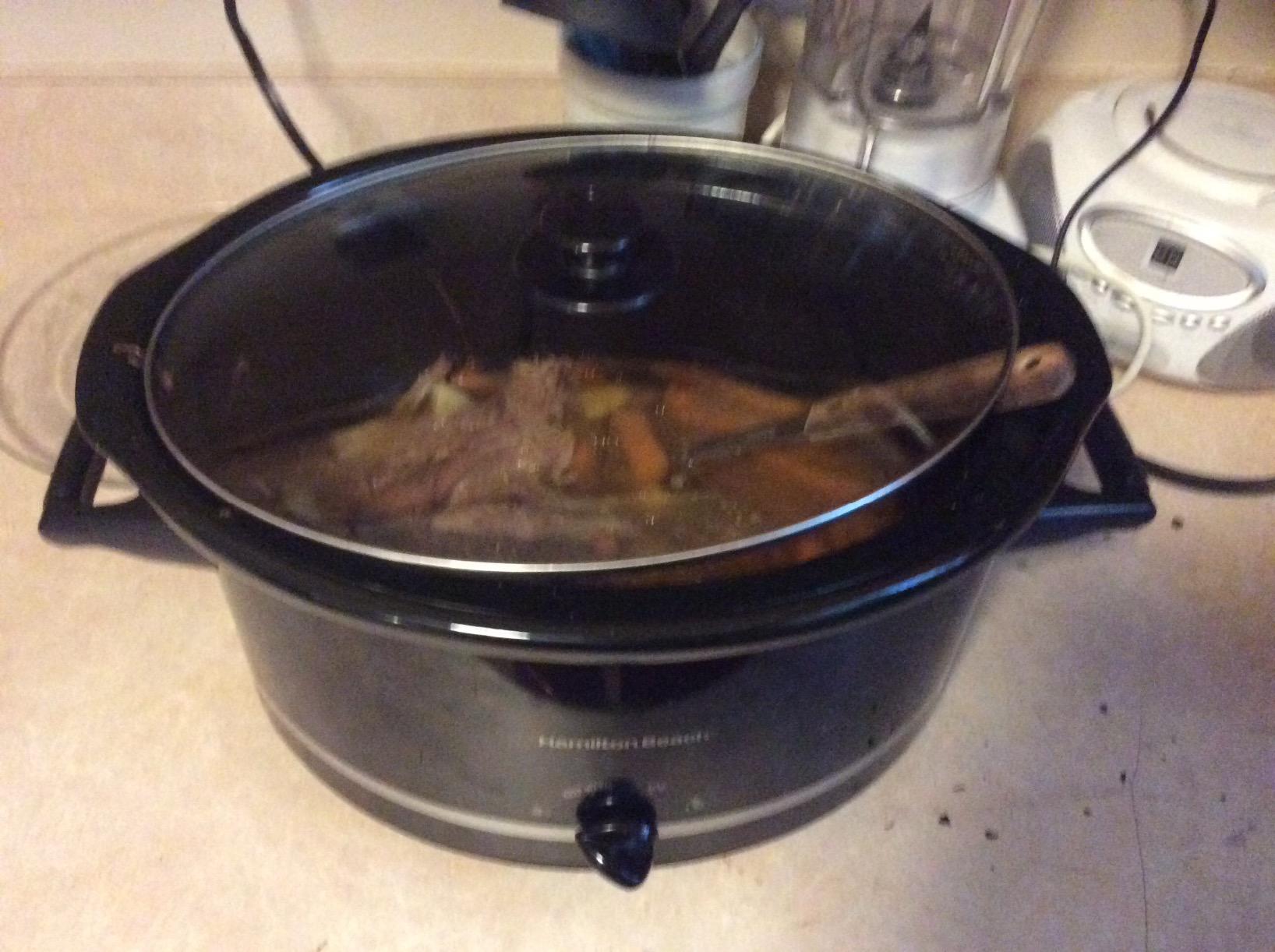 Hamilton Beach 6 Quart Slow Cooker With 3 Cooking Settings customer photo 1