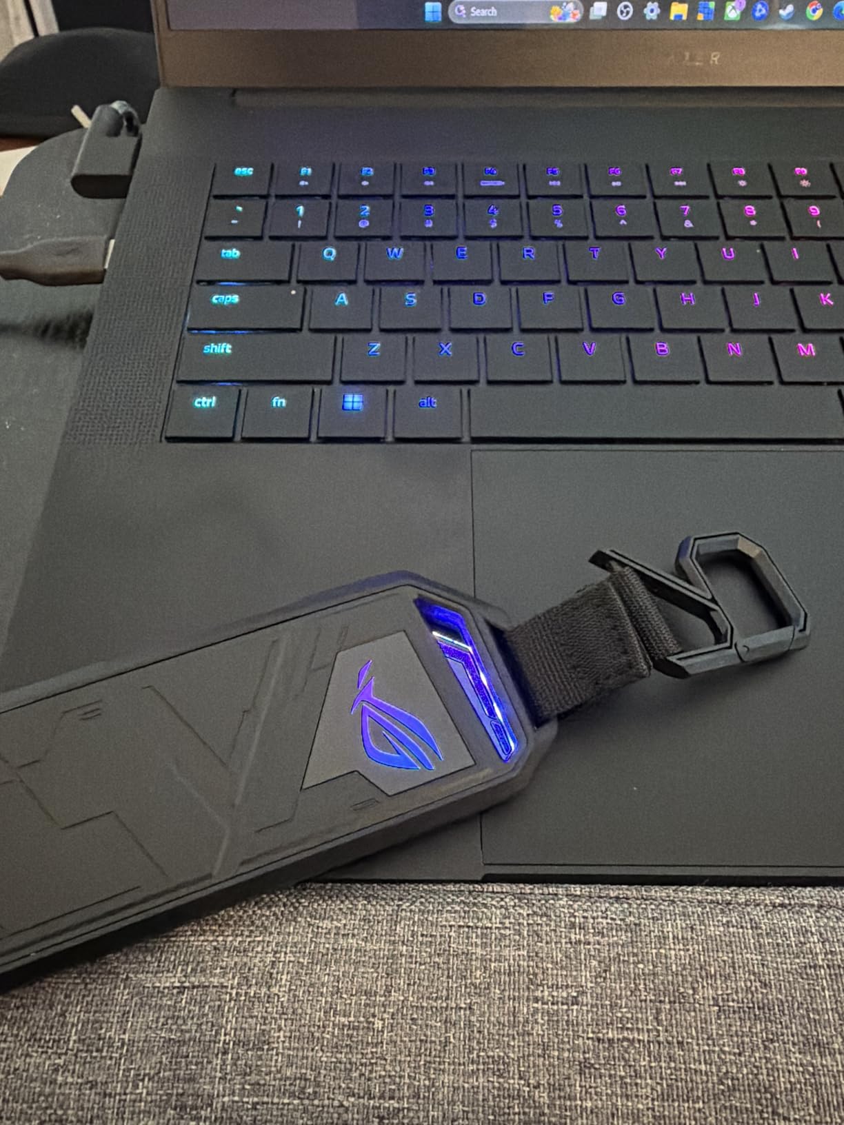 ASUS ROG Strix Arion Aluminum Alloy M.2 NVMe SSD Enclosure Case Adapter, USB 3.2 Gen 2 Type-C ,10 Gbps, USB-C to C and USB-C to A Cables, Fits PCIe 2280/2260/2242/2230 M Key/B+M Key, 1 Year Warranty customer photo 2