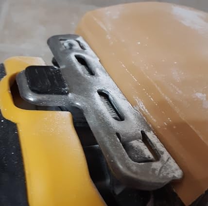 DEWALT 20V MAX XR Brushless Cordless 1/4 Sheet Variable Speed Sander (Tool Only) (DCW200B) customer photo 1