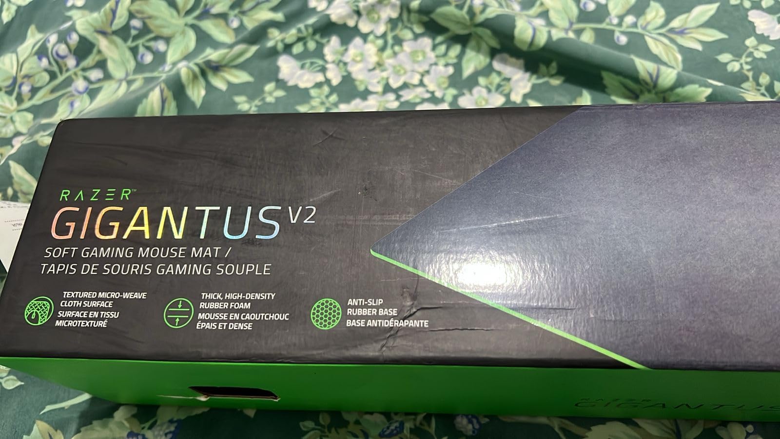 Razer Gigantus V2 Cloth Gaming Mouse Pad (3XL), Thick, Classic Black customer photo 1