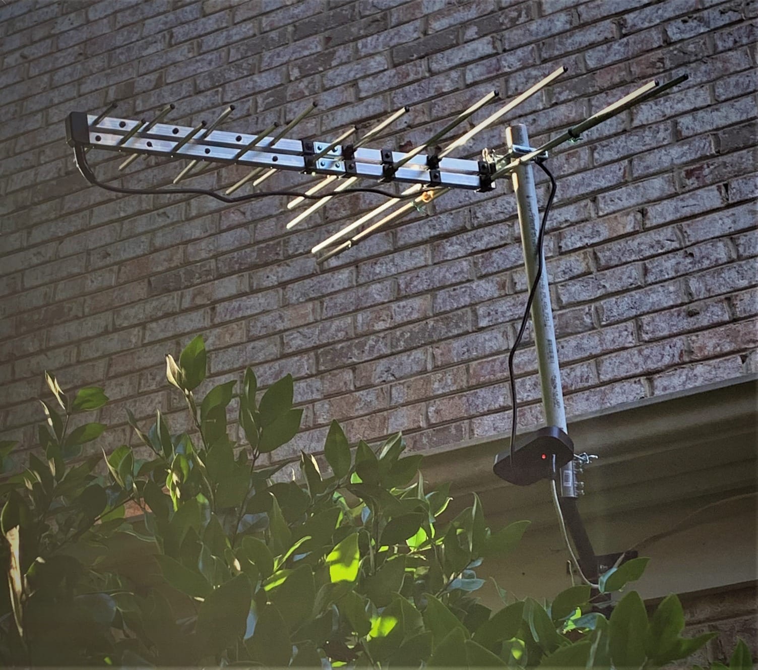 CEKAY Outdoor Yagi TV Antenna, 40 ft Cable & J-Pole, All-Metal customer photo 1