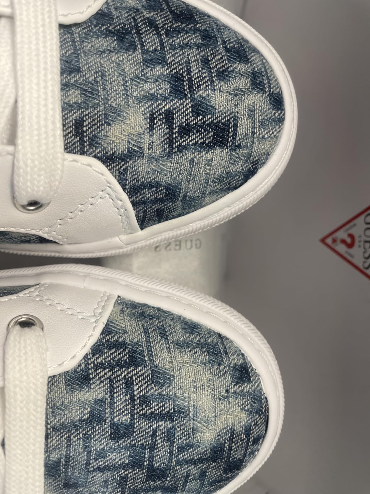 Guess Loven customer photo 2