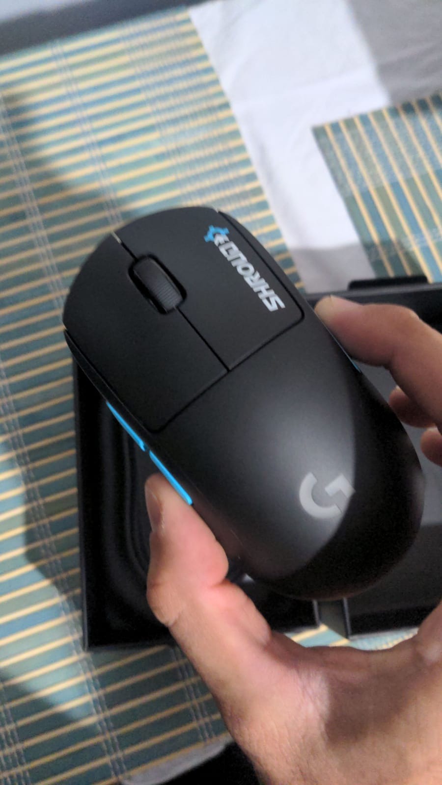 Logitech G Pro Wireless Gaming Mouse - Shroud Edition customer photo 1