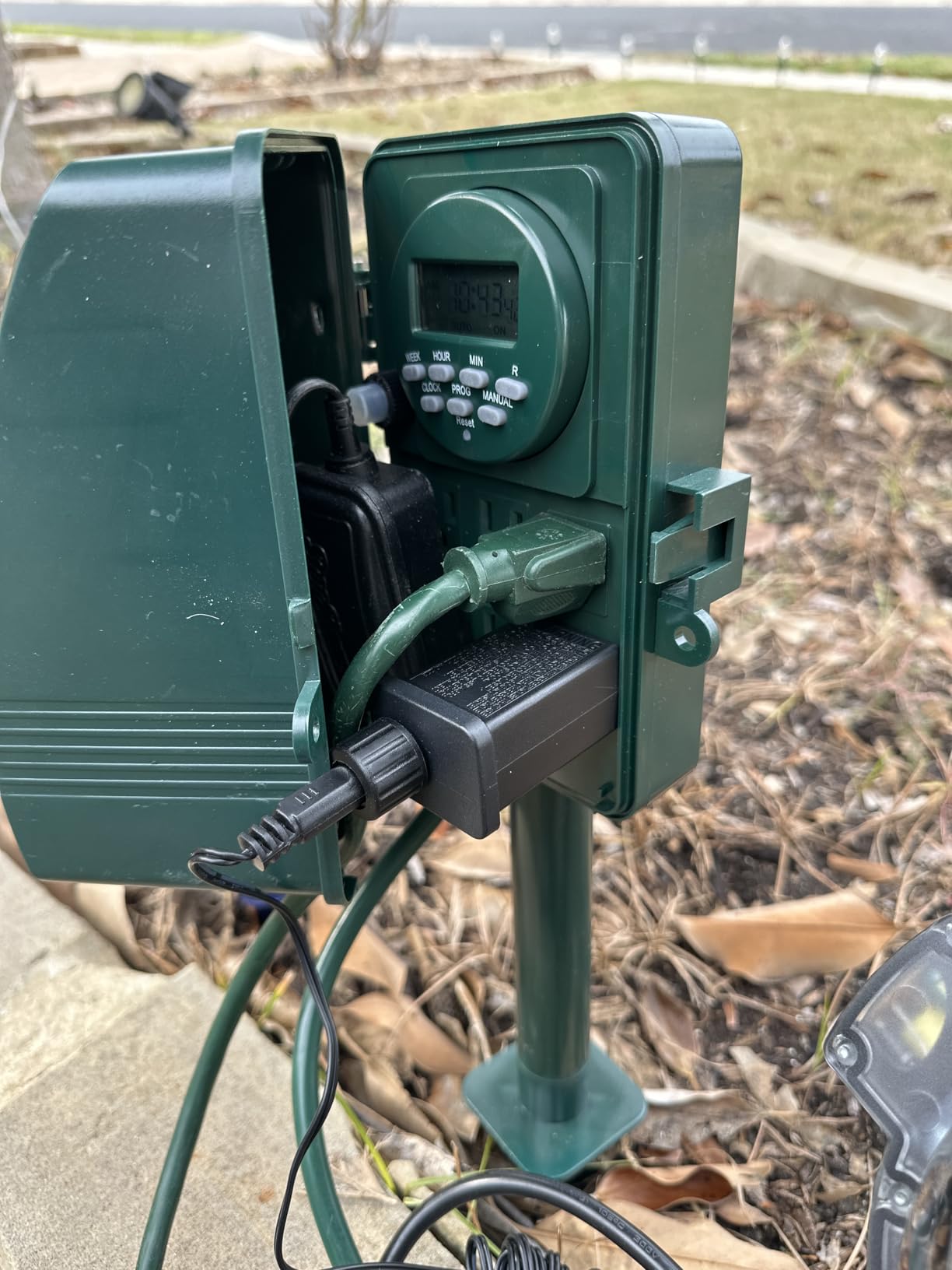 BN-LINK Outdoor Power Stake Timer, Programmable Digital Timer, 6 Outlets customer photo 2