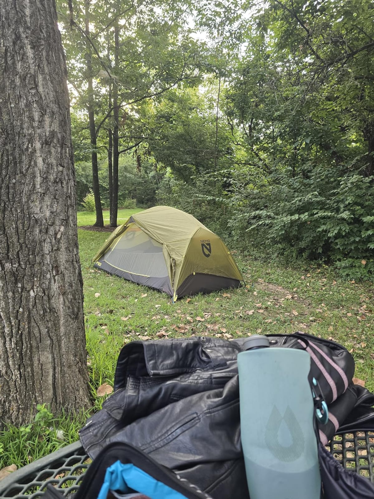 HydraPak Seeker Collapsible Camping Water Storage (2L, Mammoth Grey) customer photo 1
