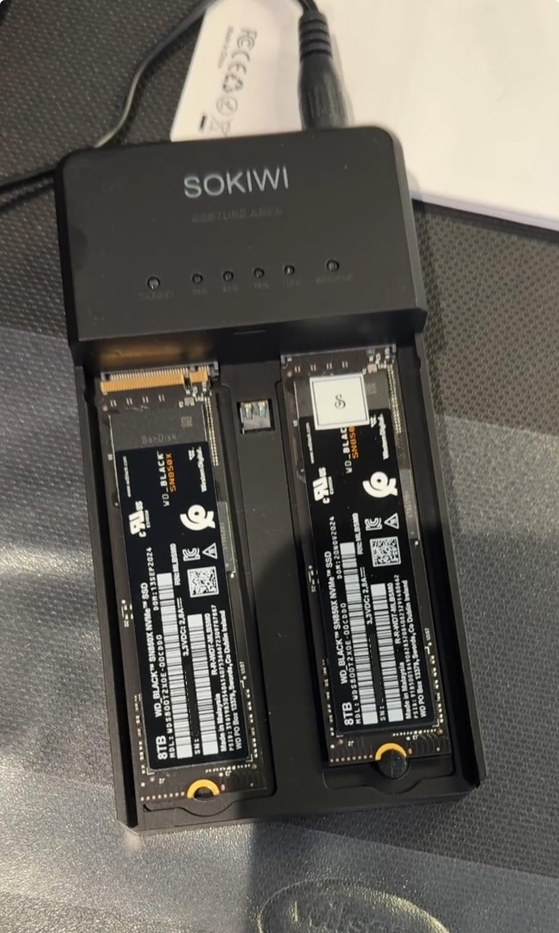 10Gbps M.2 NVMe SATA SSD Enclosure Adapter, Tool-Free Case customer photo 2