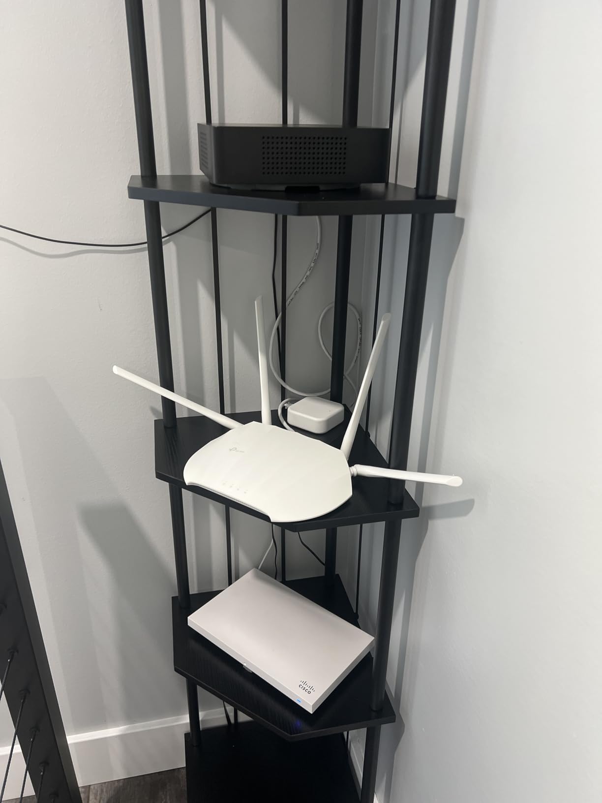 TP-Link TL-WA1201, AC1200 Dual Band Wireless Gigabit Access Point customer photo 1