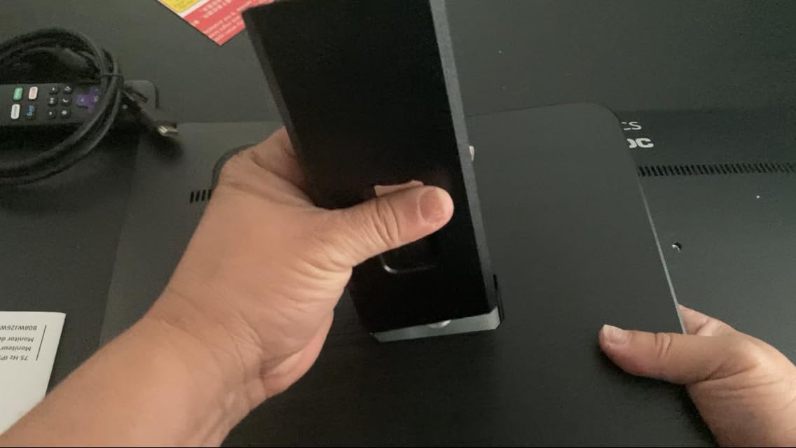 Amazon Basics 27E2UA customer photo 1