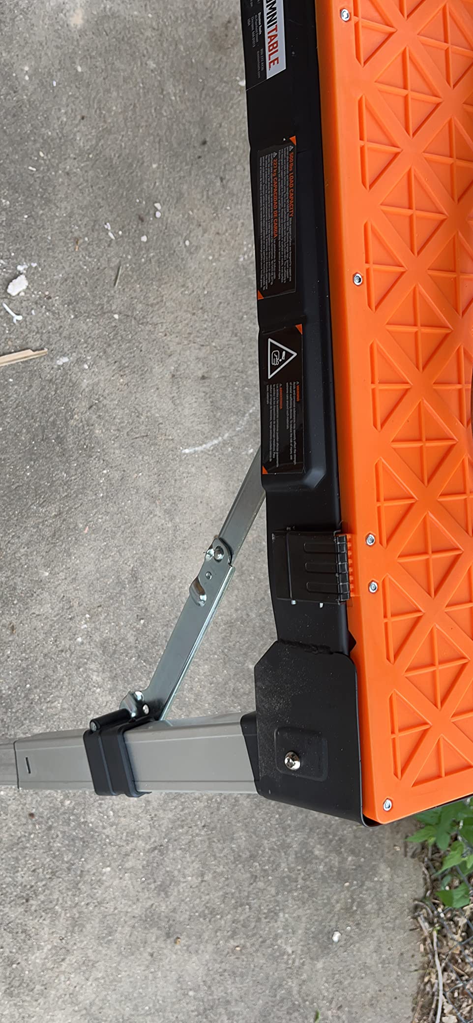 Disston 30146A OmniTable 4 in 1 Portable Workbench Work Table Dolly Scaffold and Creeper Adjustable Height with Folding Legs with Free Blu-MOL Jigsaw Blade Set (E0130146) customer photo 2