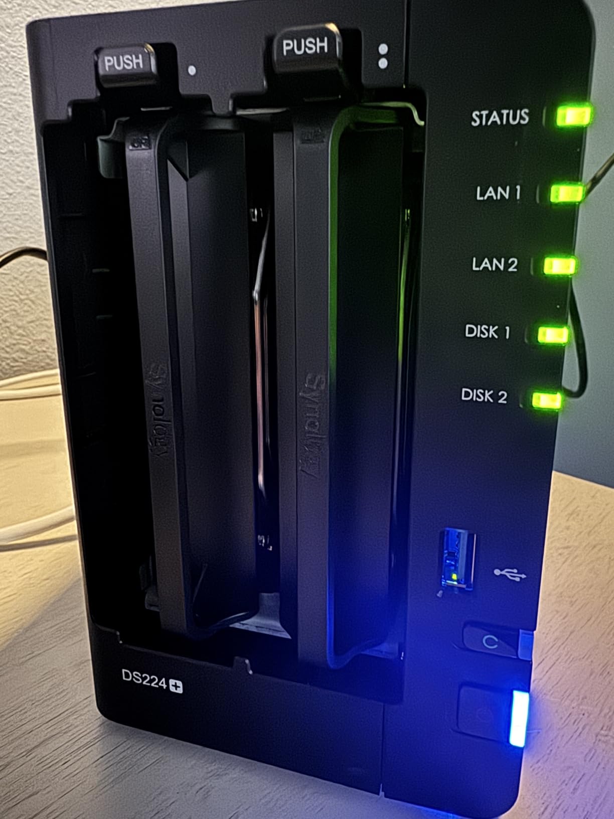 Seagate IronWolf 4TB NAS Internal Hard Drive CMR 3.5 Inch SATA 6Gb/s 5400 RPM 64MB Cache for RAID Network Attached Storage Rescue Services (ST4000VNZ06/006) customer photo 2