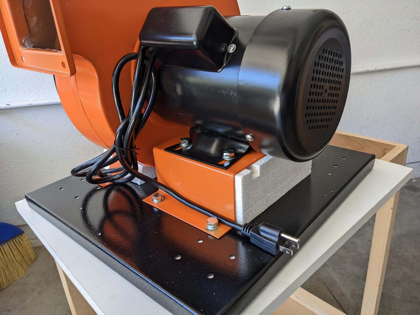 WEN Woodworking Dust Collector, 7.4-Amp Induction Motor with 15-Gallon Bag, Mobile Base, and Optional Wall Mount (DC3474) customer photo 2