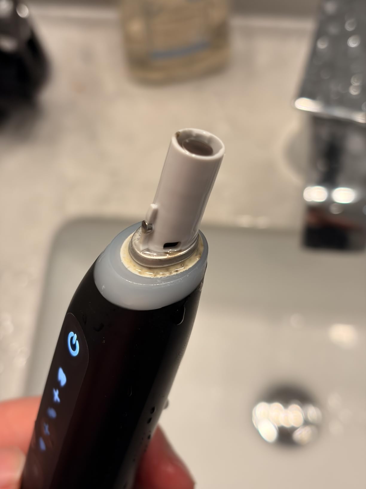 Oral-B iO5 customer photo 1
