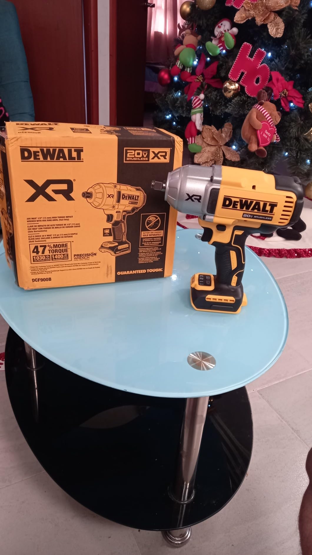 DEWALT 20V MAX Cordless Impact Wrench, 1/2 Impact Gun, 4-speed High torque with Hog ring anvil and LED light, Brushless motor, Precision Wrench, tool Only (DCF900B) customer photo 1