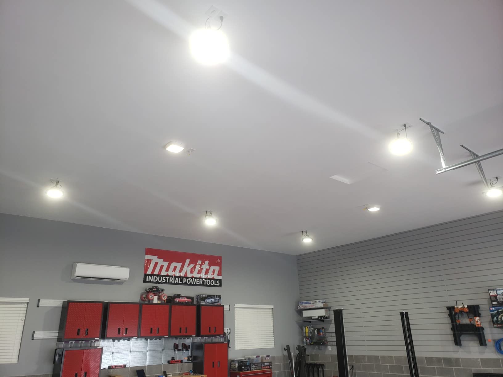 HYPERLITE LED High Bay Lights 150W 21,750lm 5000K 1-10V Dimmable UFO Led High Bay Light UL Listed 5' Cable High Bay Led Lights Alternative to 650W MH/HPS for Gym Factory Warehouse 4-Pack customer photo 2