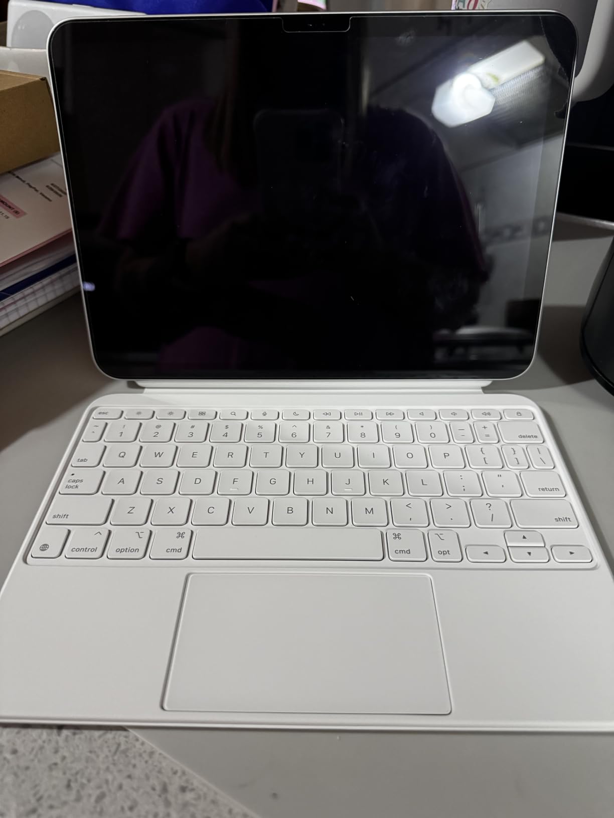 Apple Magic Keyboard Folio: iPad Keyboard and case for iPad (A16 and 10th Generation), Detachable Two-Piece Design that attaches magnetically, Built-in trackpad, US English – White customer photo 1
