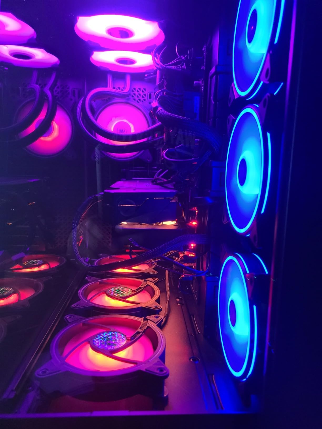 GIGABYTE RTX 4070 WINDFORCE OC customer photo 1