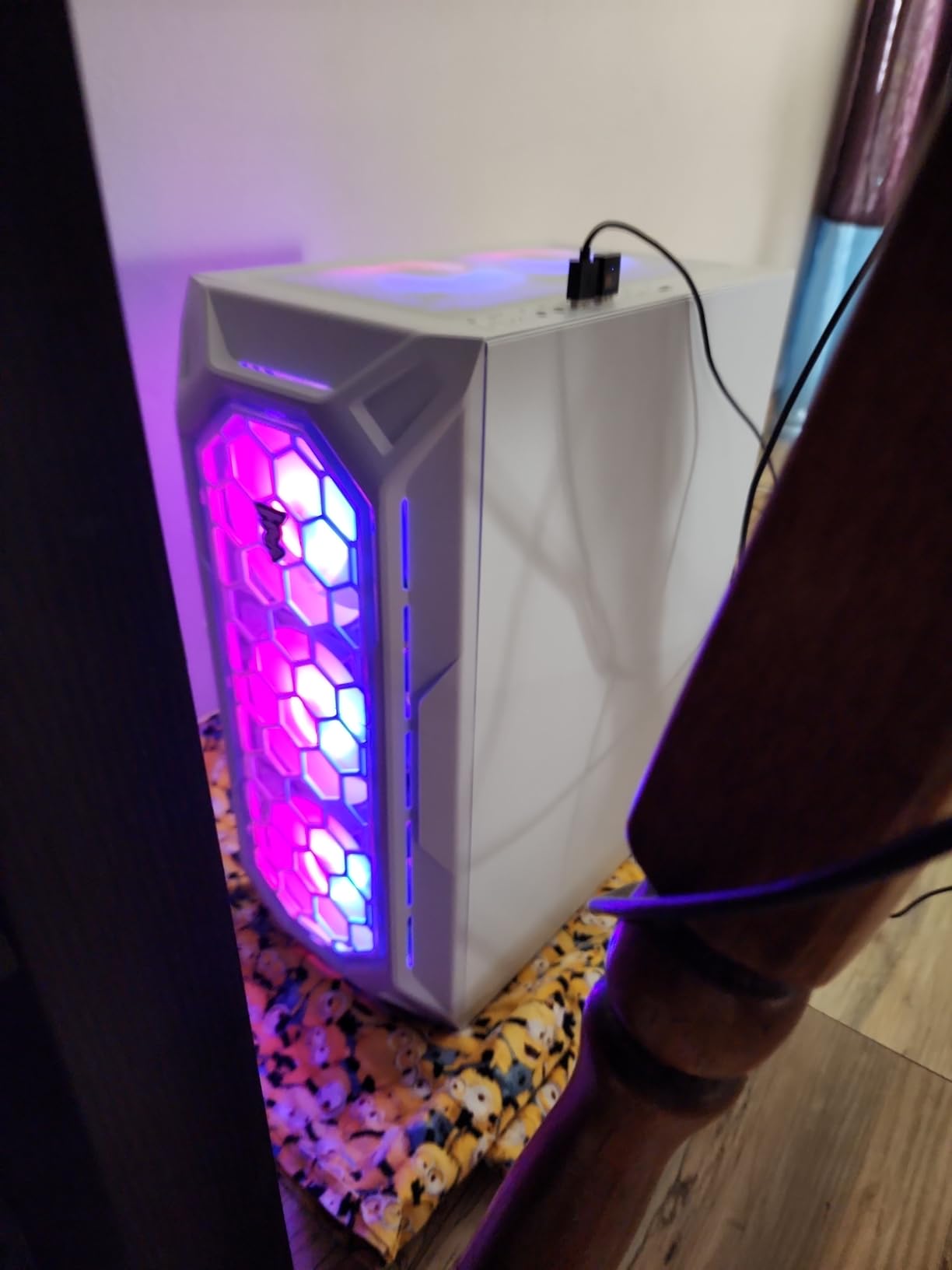 VIPRTECH Ghost 3.0 Gaming PC, Ryzen 7, RTX 4060 8GB, 16GB/1TB Arctic White customer photo 1