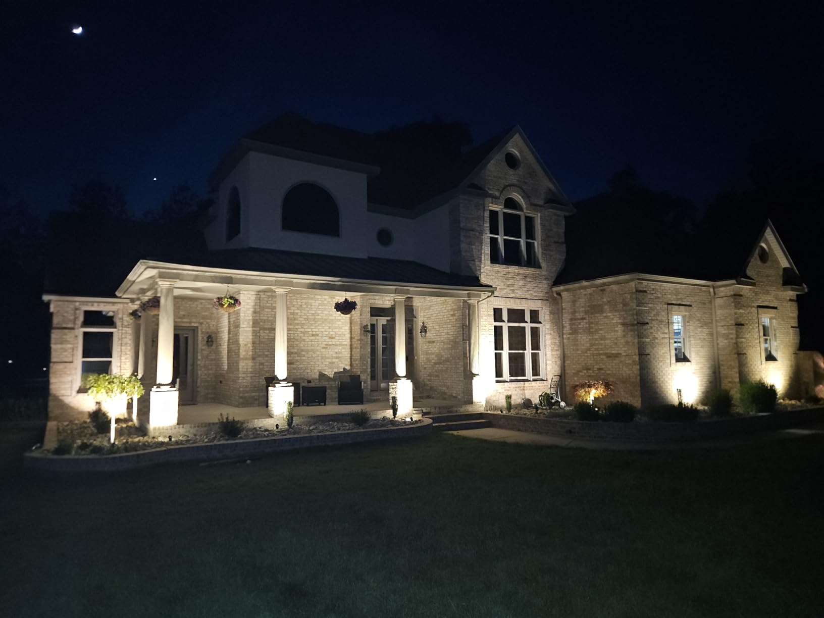 SUNVIE Low Voltage Landscape Lights with 300W Transformer, 12PCS customer photo 2