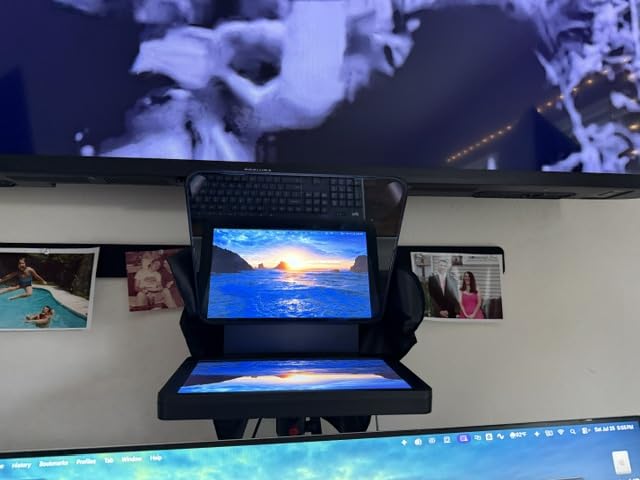 Elgato Prompter, Teleprompter with Built-in Screen customer photo 2