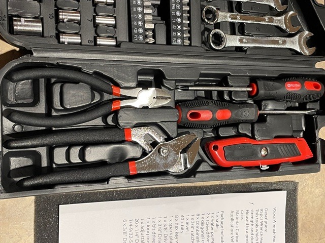 TLGREEN 95-Piece Mechanic Tool Set with Storage Case, Yellow customer photo 1