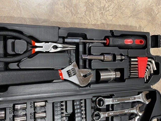 TLGREEN 95-Piece Mechanic Tool Set with Storage Case, Yellow customer photo 2