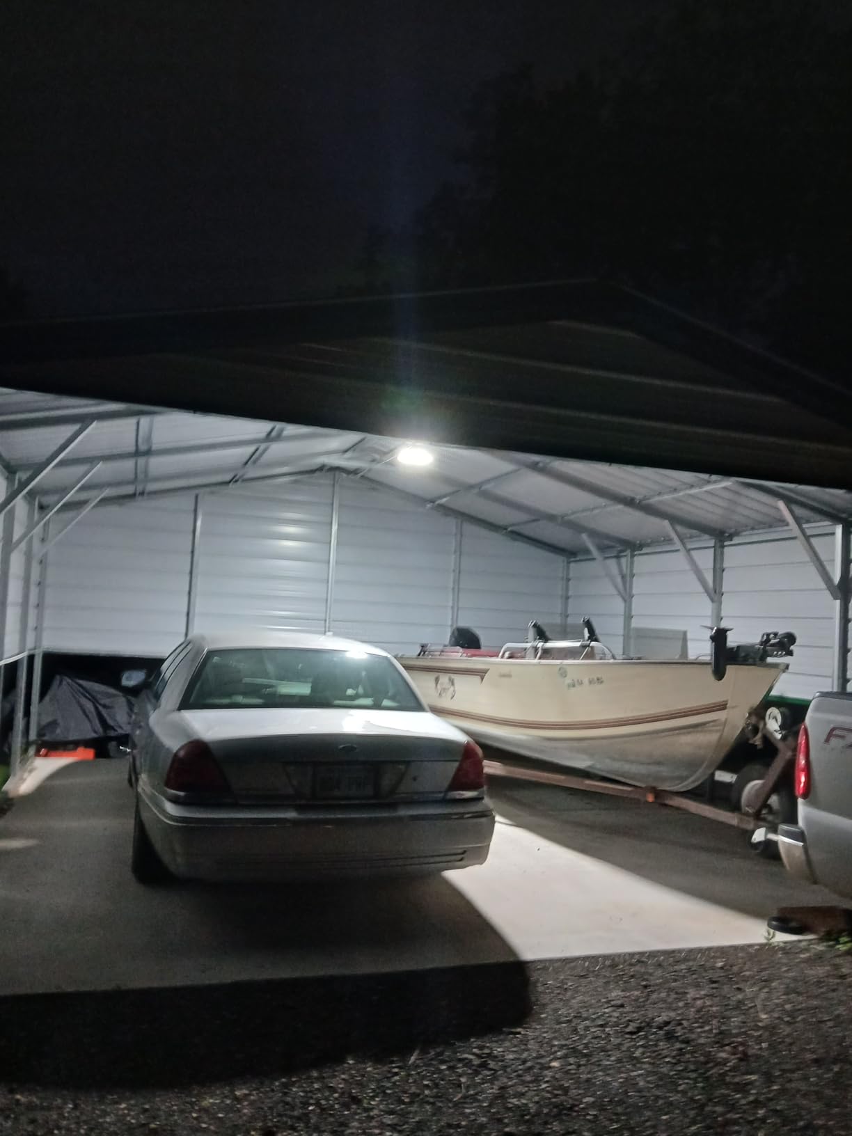 Motion Sensor Garage Light, 20000LM 200W Garage Lights Ceiling Led Motion Activated,Motion Light Indoor with Dusk to Dawn, E26/E27 Screw in Shop Light for Basement Barn Attic Warehouse customer photo 1