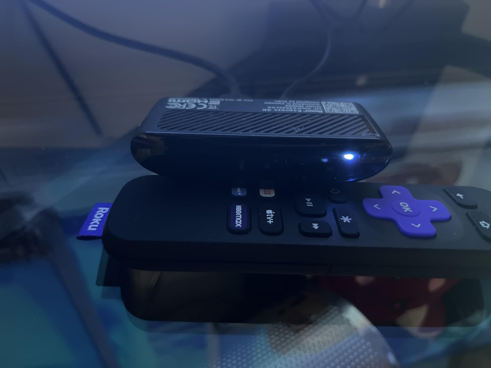 Roku Express 4K 2022 | Streaming Media Player HD/4K/HDR with Smooth Wireless Streaming and Roku Simple Remote with TV Controls, Includes Premium HDMI Cable, Black (Renewed) customer photo 1