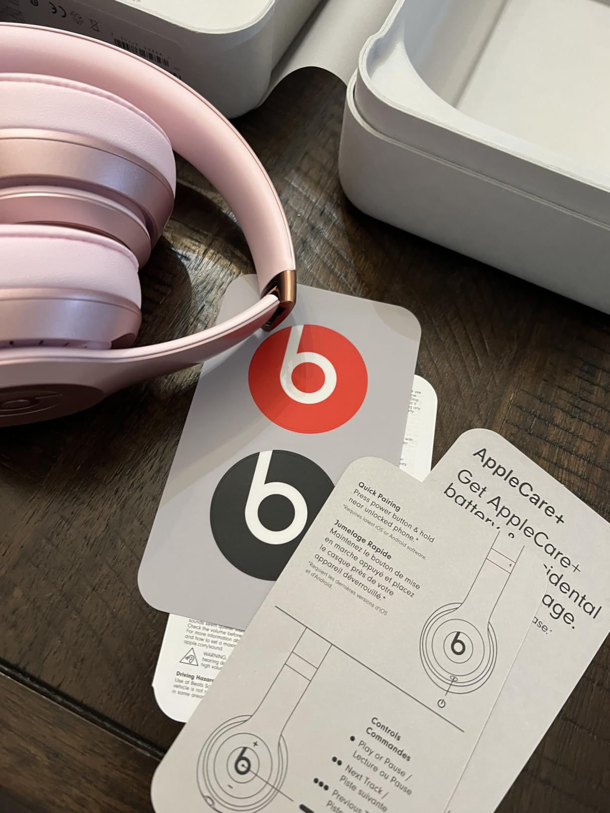 Beats Solo 4 - Wireless On-Ear Bluetooth Headphones, Up to 50-Hour Battery Life, Ultra-Lightweight Comfort, Powerful and Balanced Sound, Apple & Android Compatible - Matte Black customer photo 2