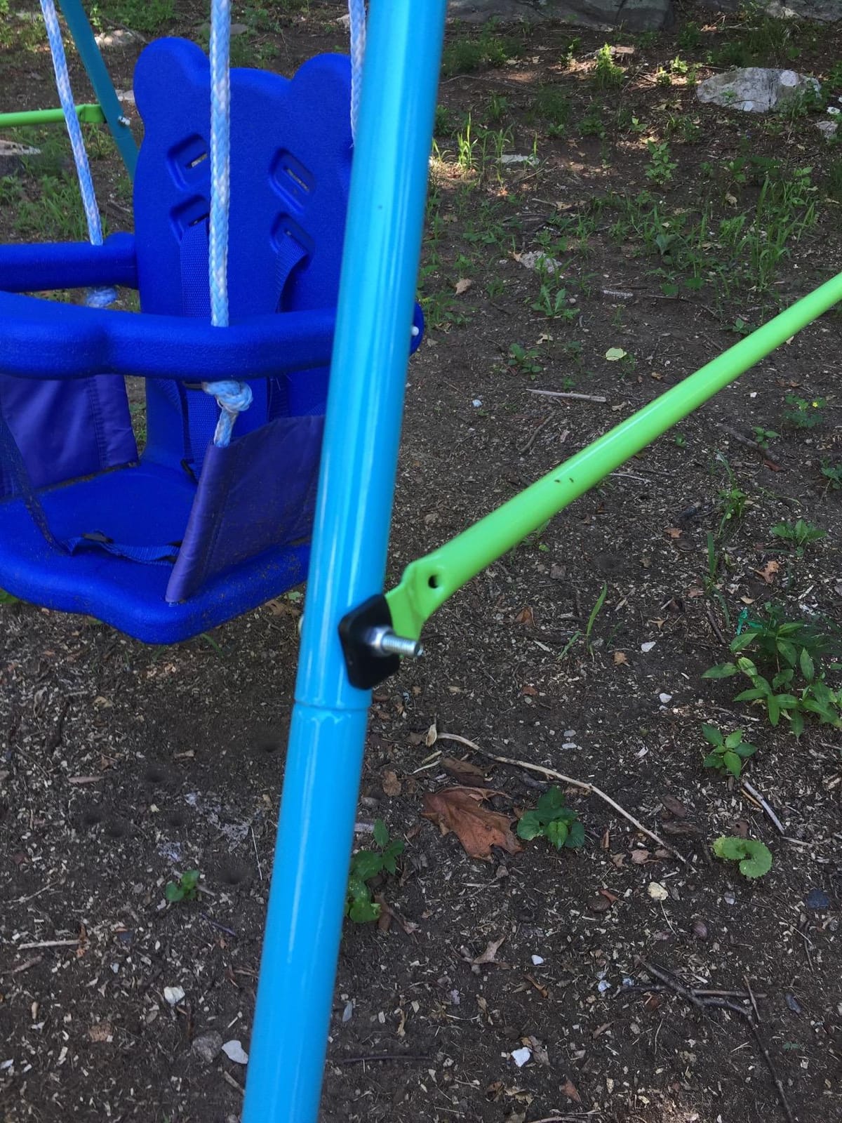 HLC Heavy Duty Metal Kids Swing Set for Backyard, Ages 3-10, 440lbs customer photo 1