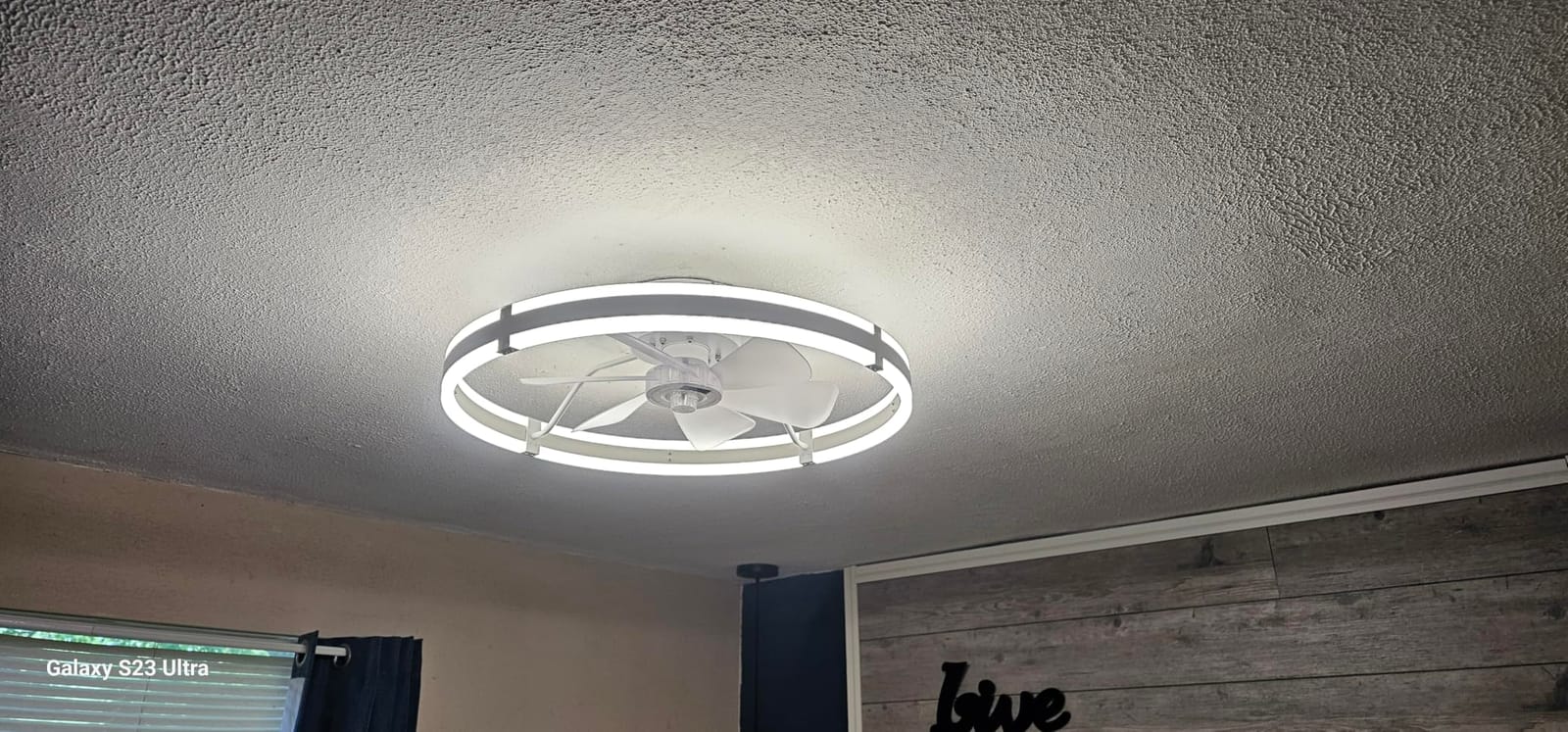 ZMISHIBO Low Profile 19.7'' Ceiling Fans with Lights and Remote, Black customer photo 1