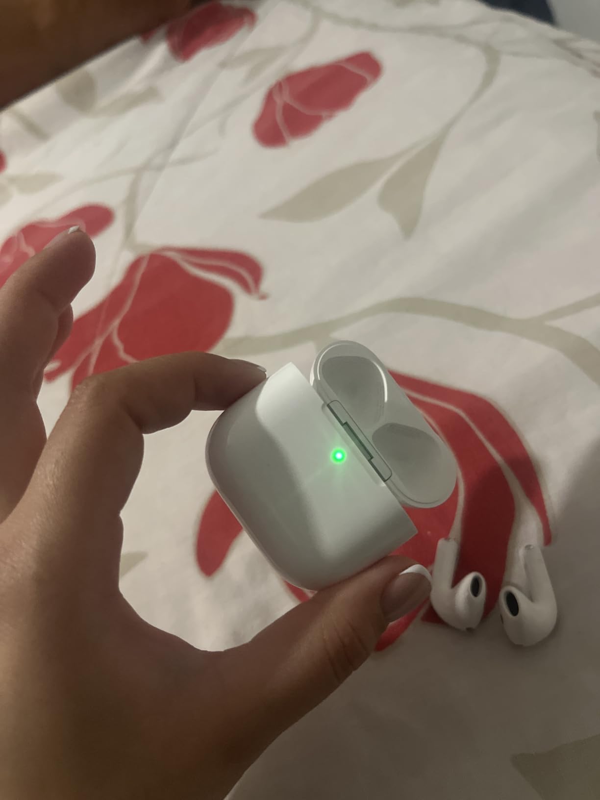 Apple AirPods 4 with Active Noise Cancellation (Renewed) customer photo 1