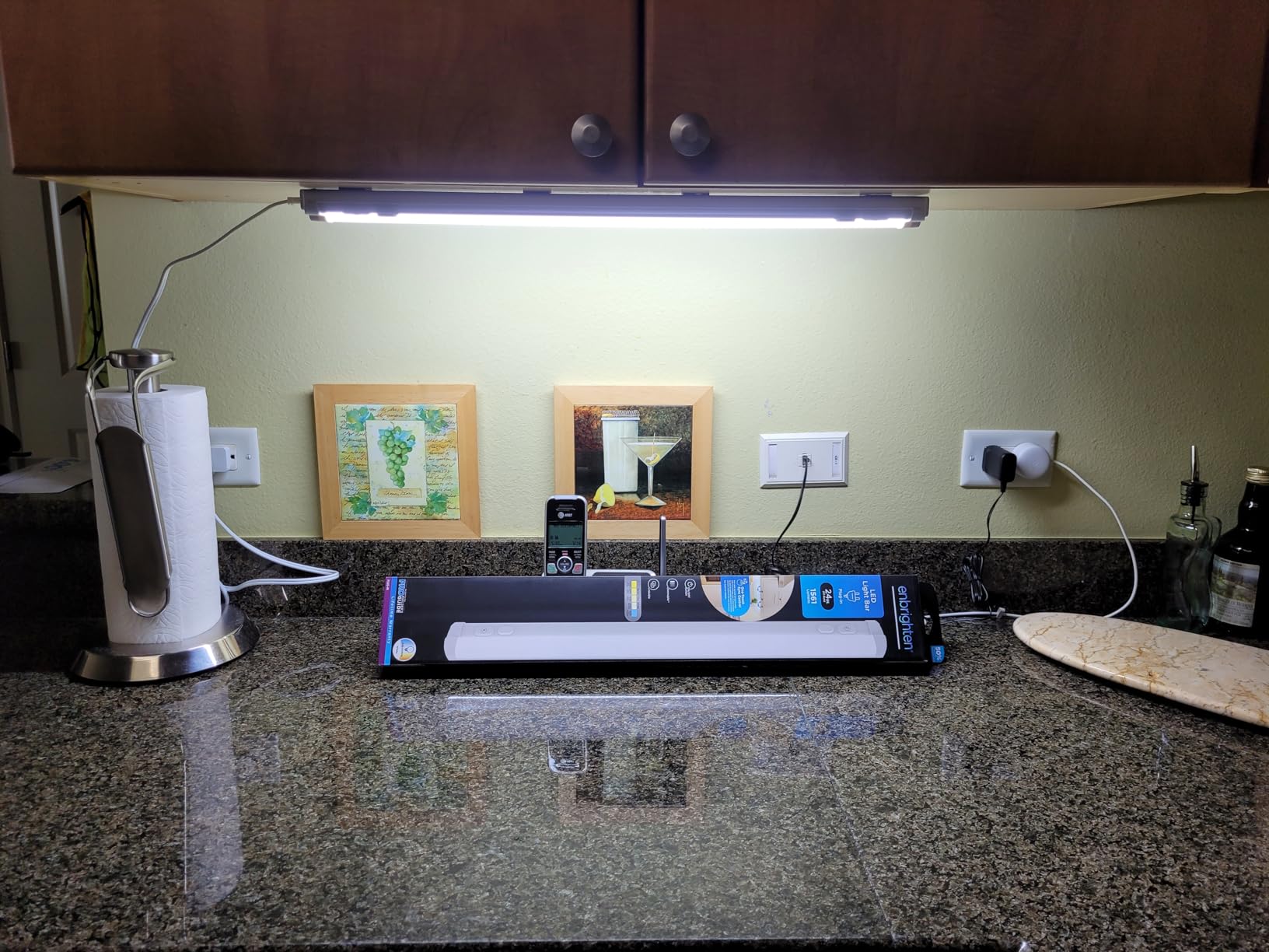 Enbrighten 24 Inch Plug in Under Cabinet Light with 5 Color Temperatures customer photo 2
