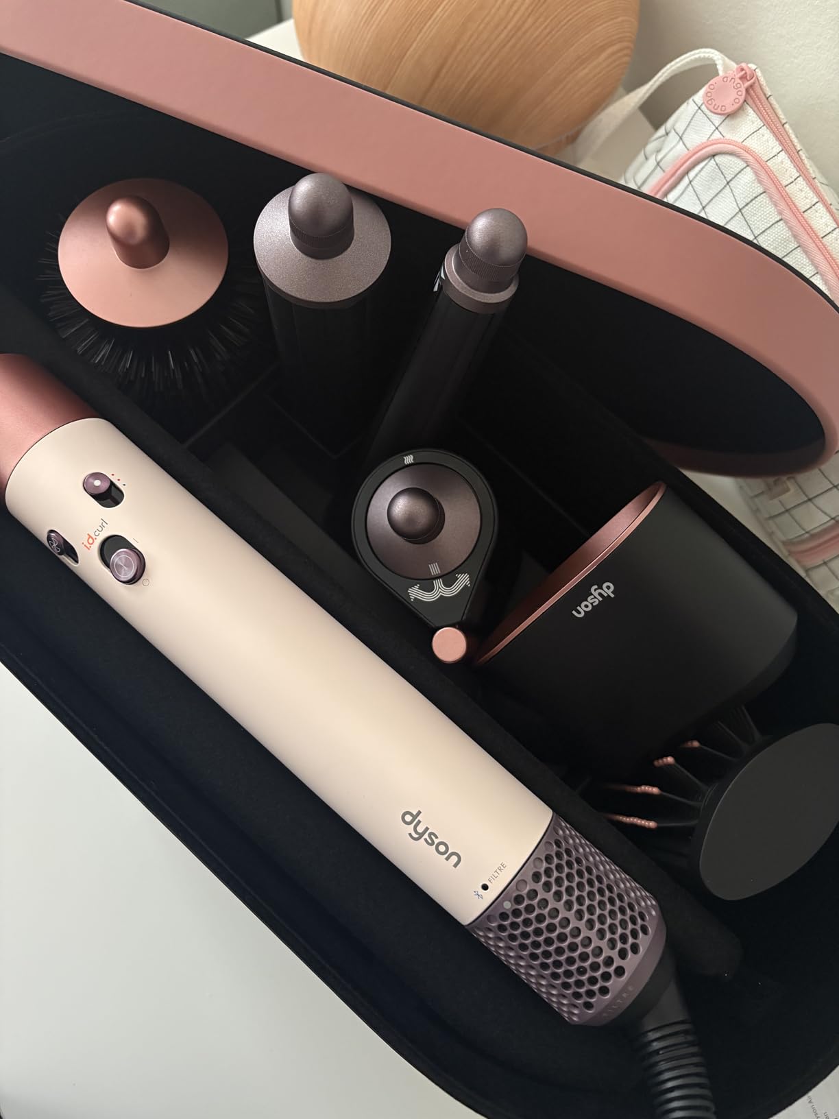 Dyson Airwrap i.d. customer photo 2
