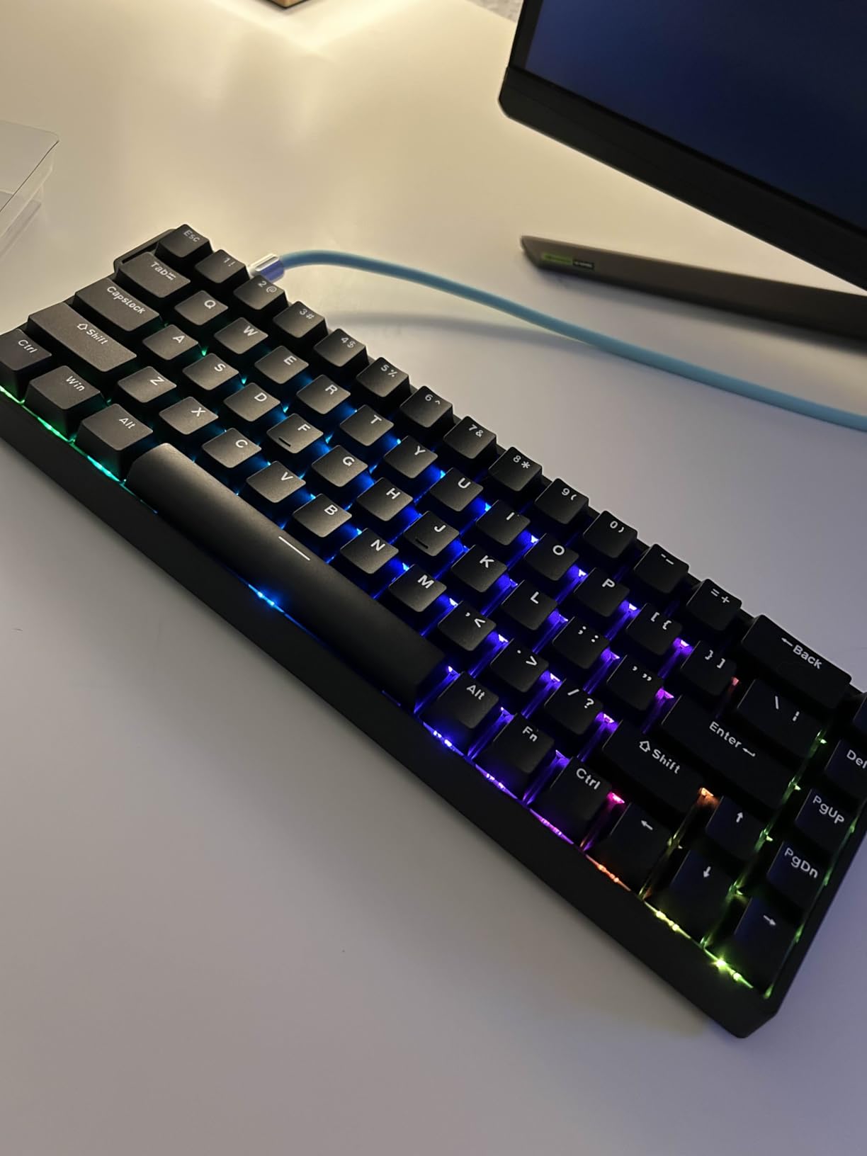 AULA WIN68 HE Mechanical Gaming Keyboard 60%, Hall Effect Magnetic Switch, Fast Trigger Mode Adjustable Actuation, 8000Hz Polling Rate, RGB Backlit, Wired Black Keyboard for Laptop/PC Gamer customer photo 2