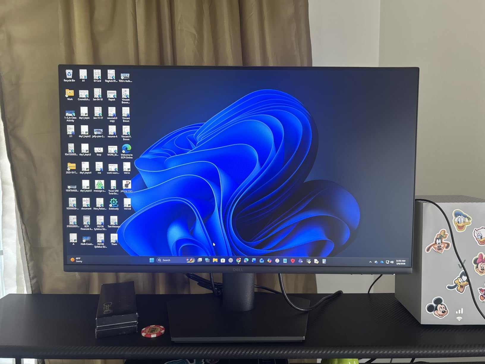 Dell 27 Monitor SE2725HM, FHD, IPS, 100Hz, Eye Comfort, Anti-Glare customer photo 2