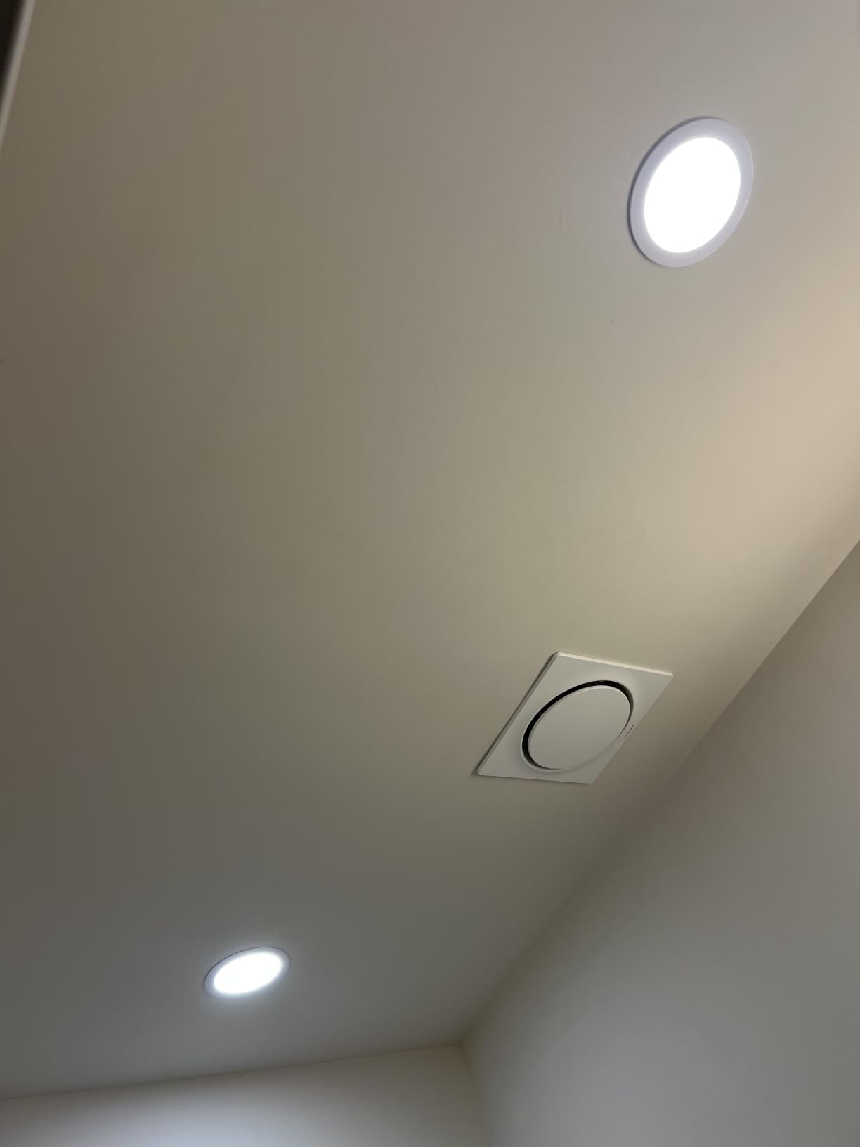 VIVOHOME EC Motor Bathroom Exhaust Fan with Humidity Sensor (160-110-50CFM customer photo 2
